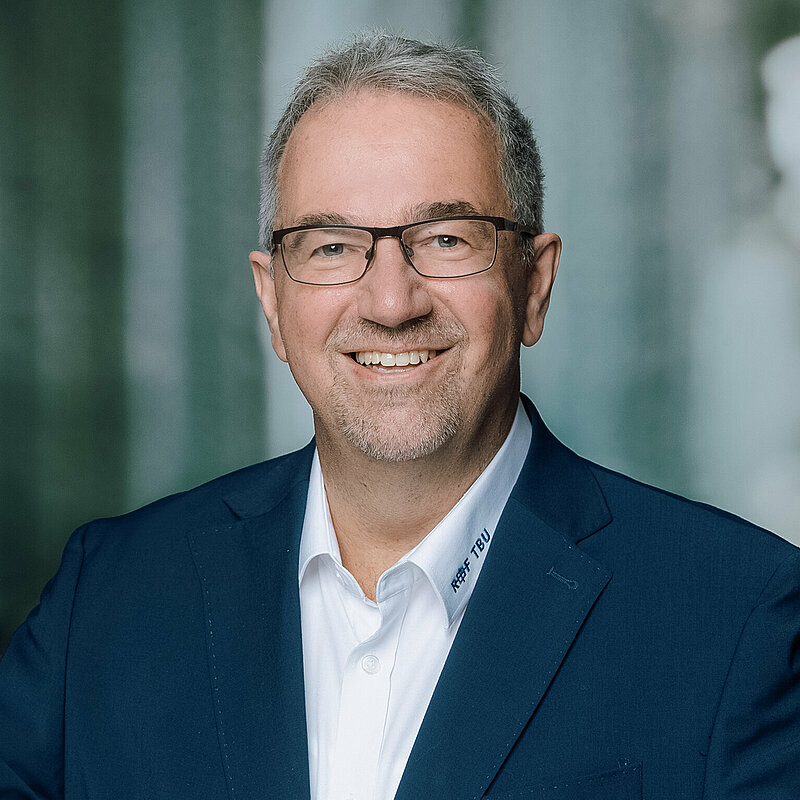 Stefan Schill, Verkaufsleiter R+F TBU Stefan Schill, Verkaufsleiter R+F TBU